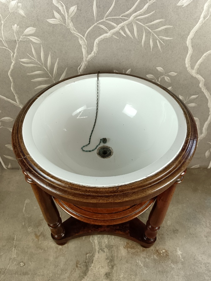 military washstand (2).jpg